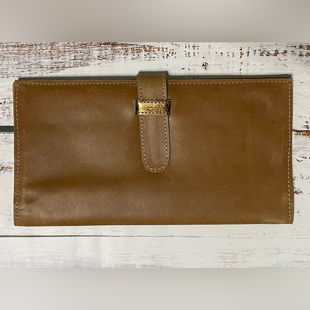 Stylish Tan Leather Clutch